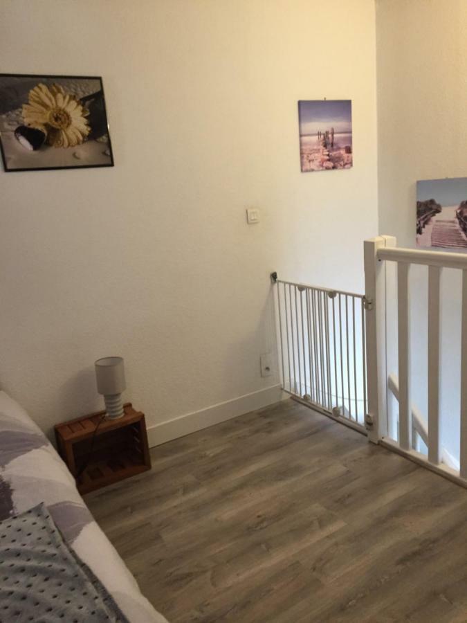 Appartement Le Phare Honfleur Exteriör bild