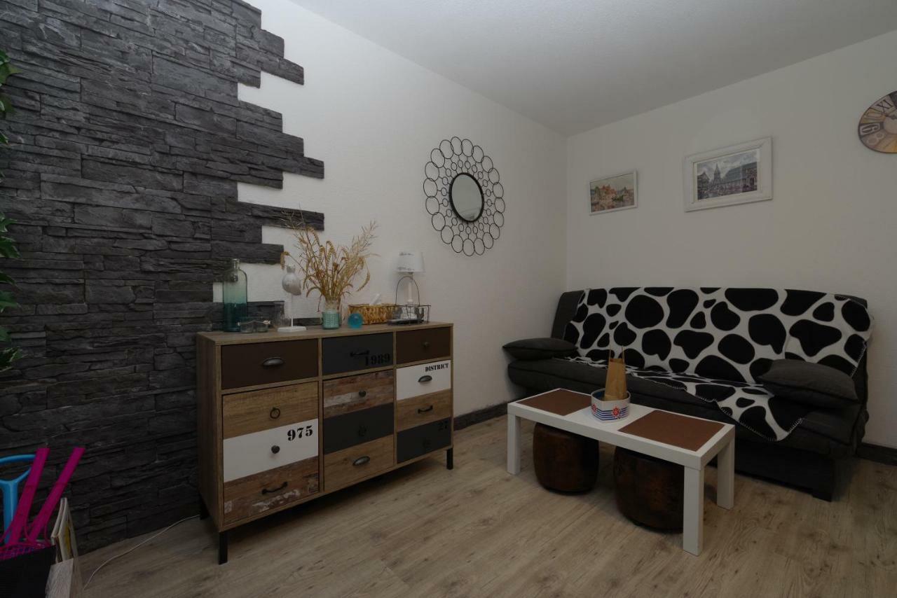 Appartement Le Phare Honfleur Exteriör bild