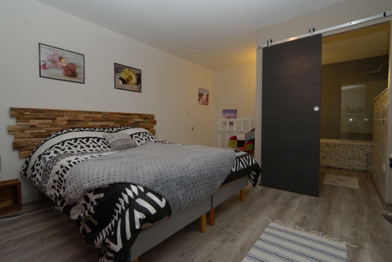 Appartement Le Phare Honfleur Exteriör bild